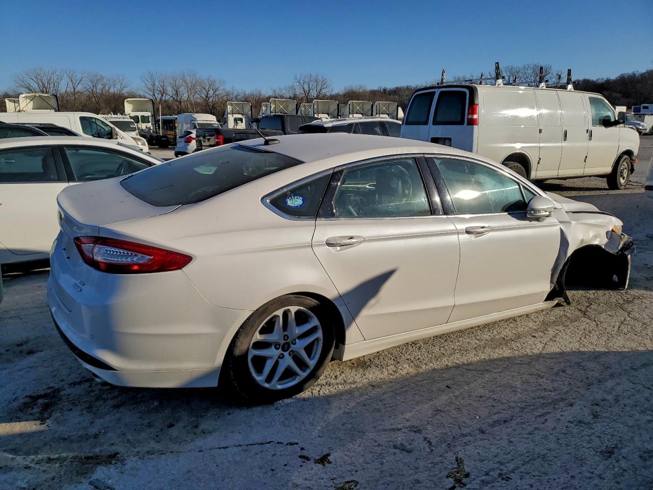 2013 FORD FUSION SE photo 3