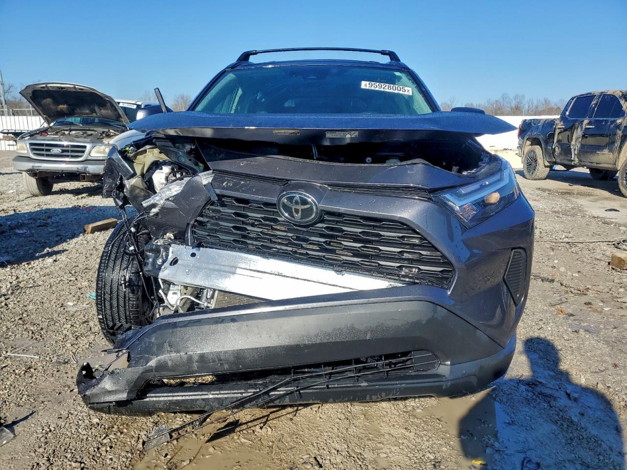 2022 TOYOTA RAV4 XLE photo 13