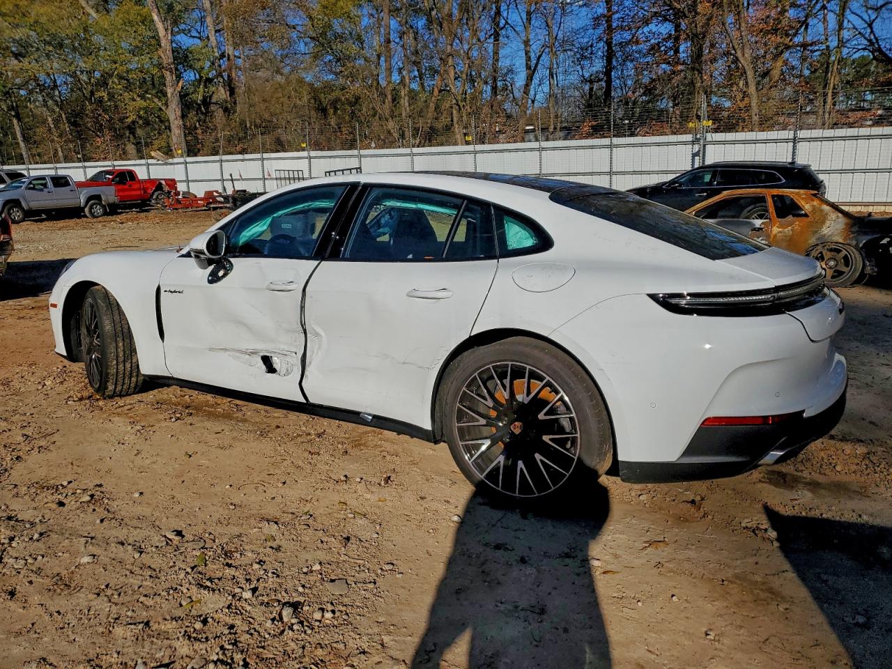 2025 PORSCHE PANAMERA 4 E-HYBRID photo 2