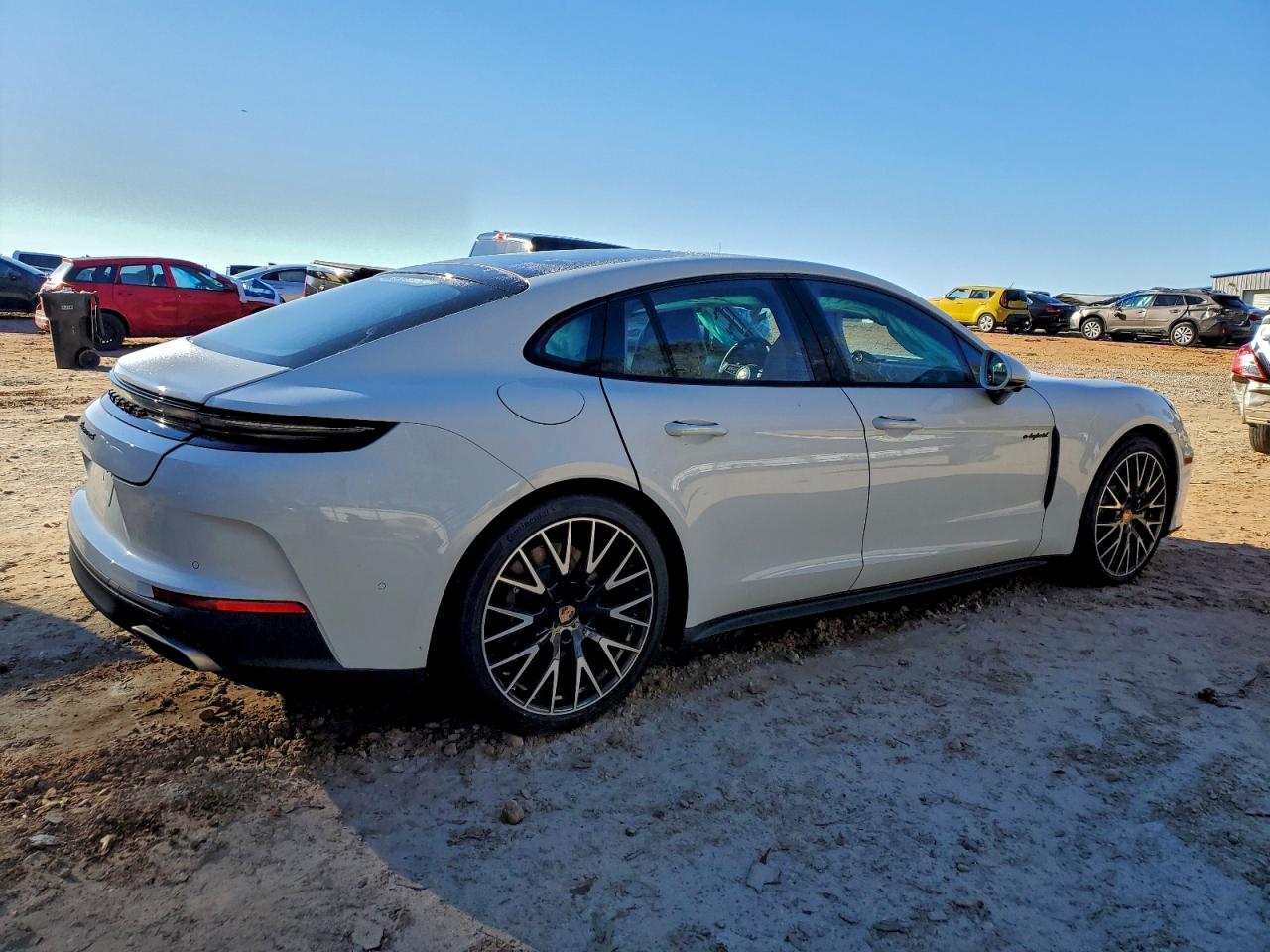 2025 PORSCHE PANAMERA 4 E-HYBRID photo 3