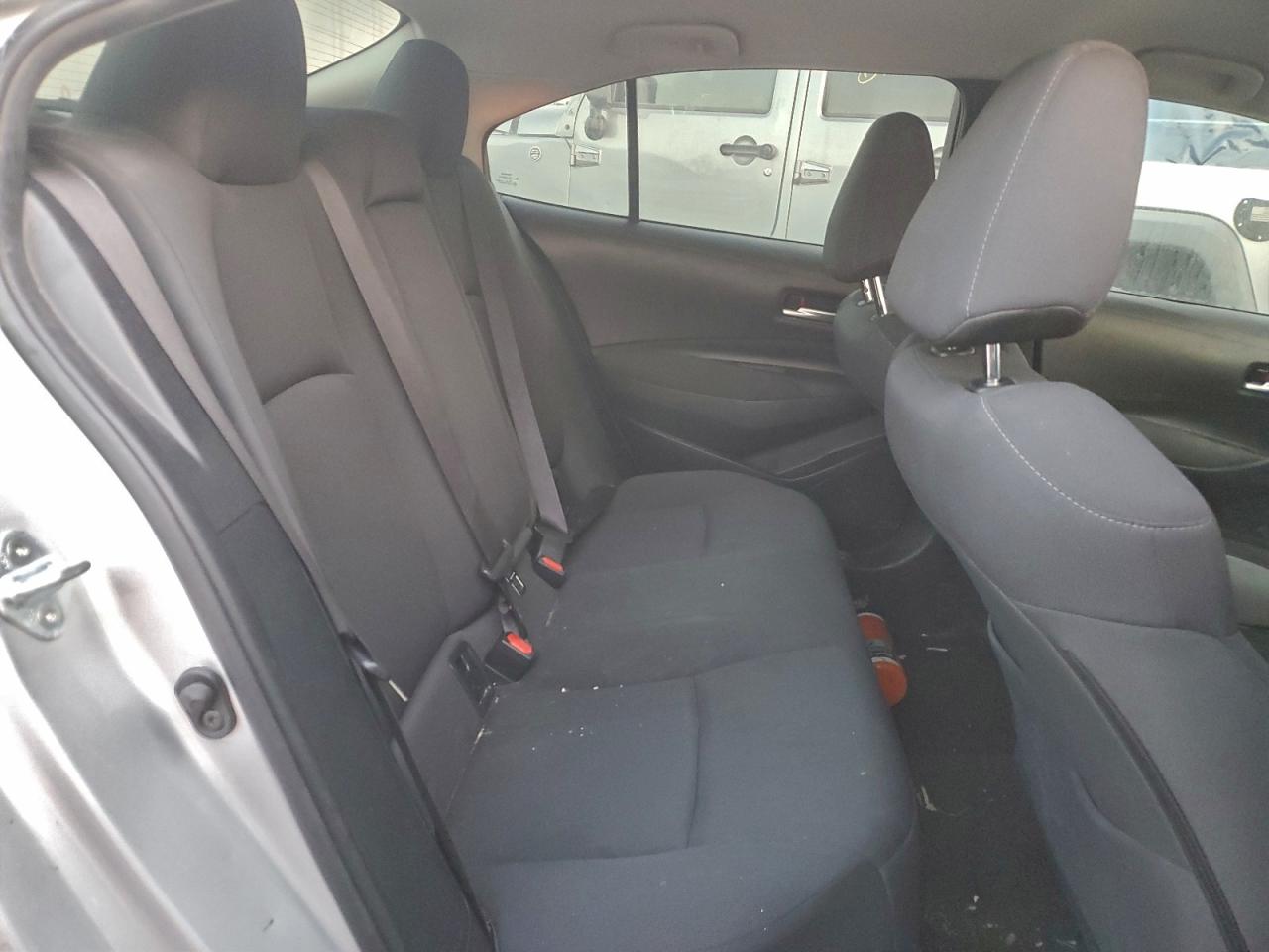 2021 TOYOTA COROLLA LE photo 10