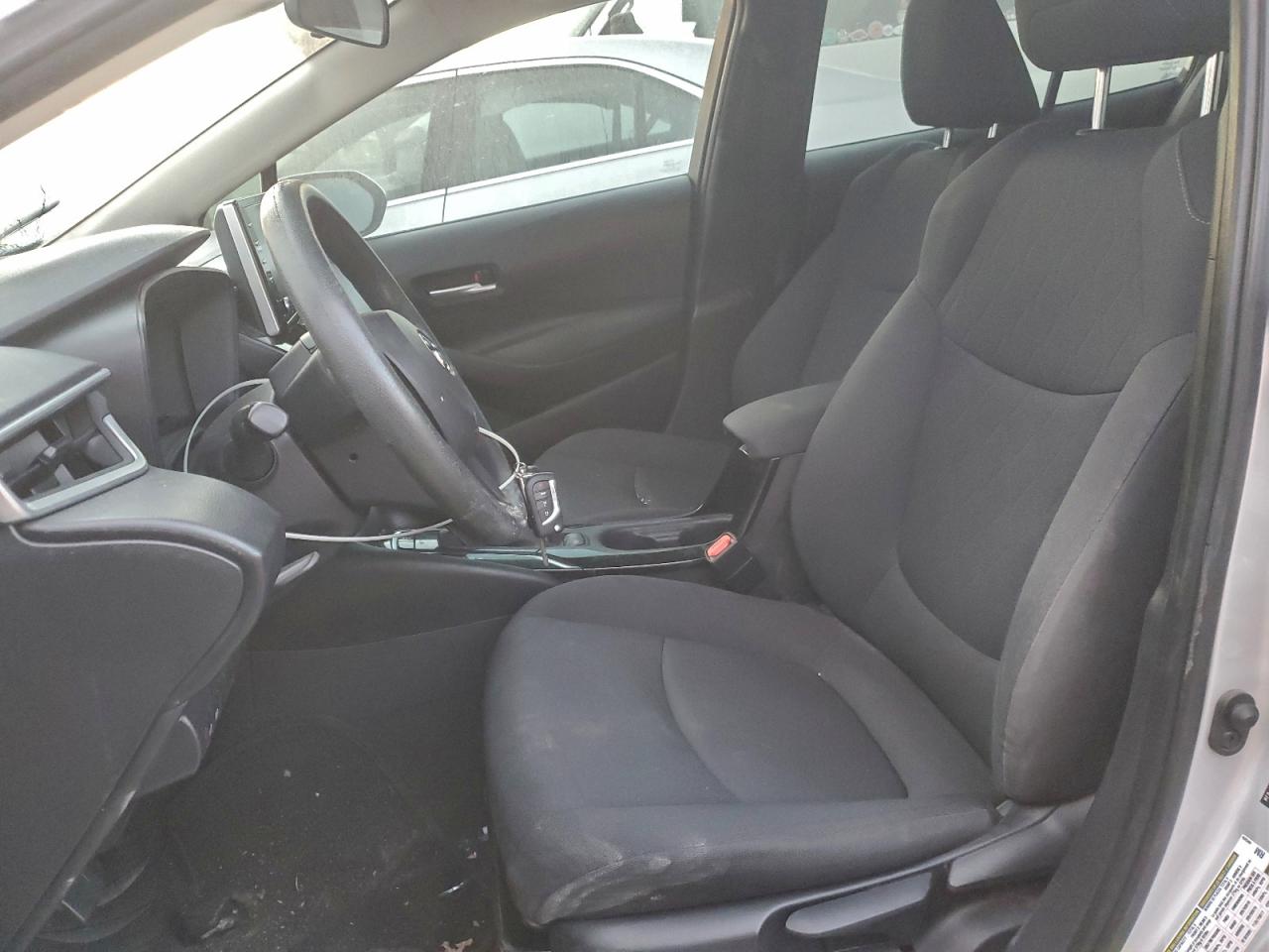 2021 TOYOTA COROLLA LE photo 7