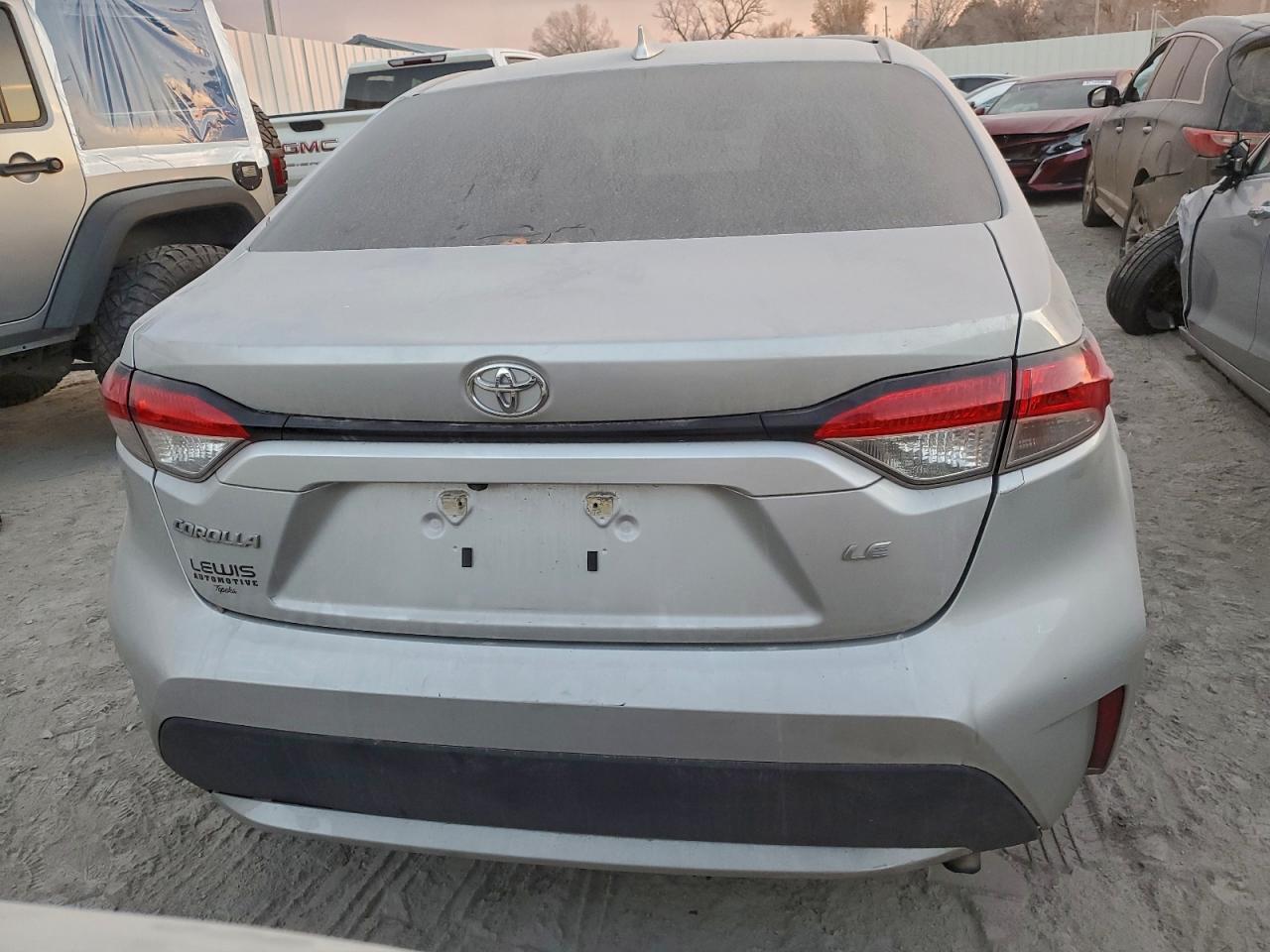 2021 TOYOTA COROLLA LE photo 6