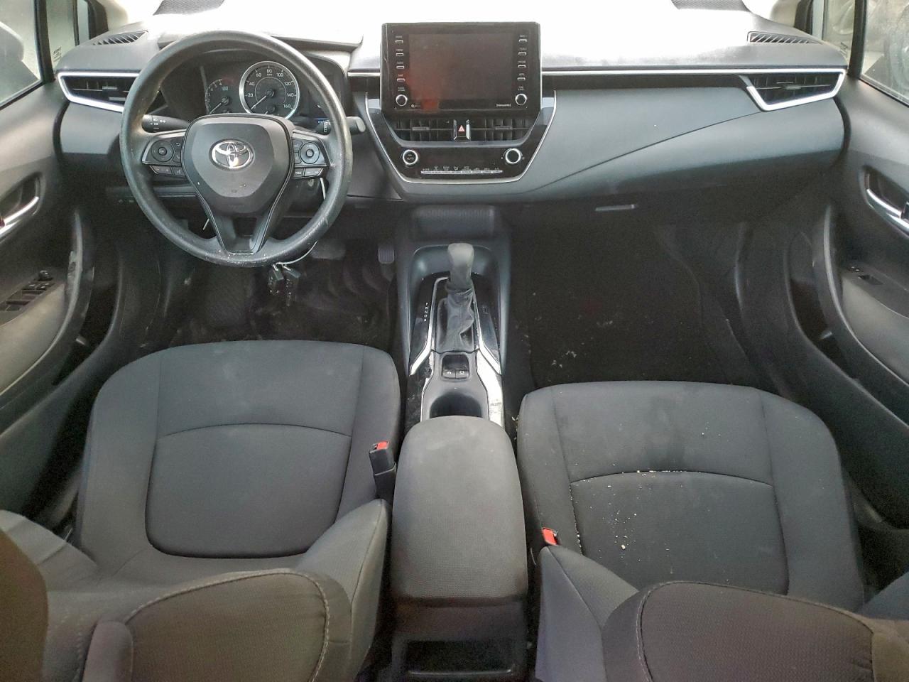 2021 TOYOTA COROLLA LE photo 8