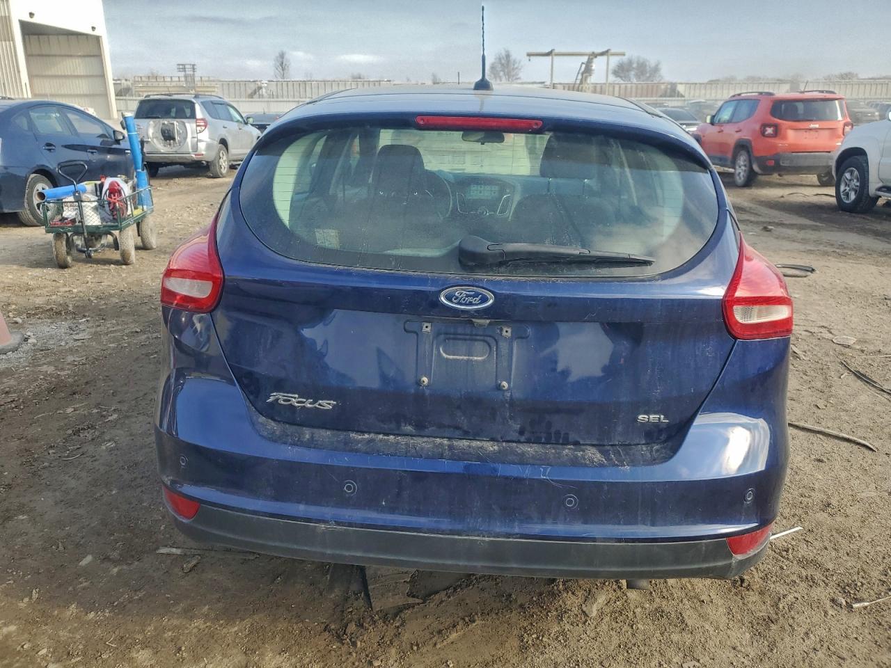 2017 FORD FOCUS SEL photo 6