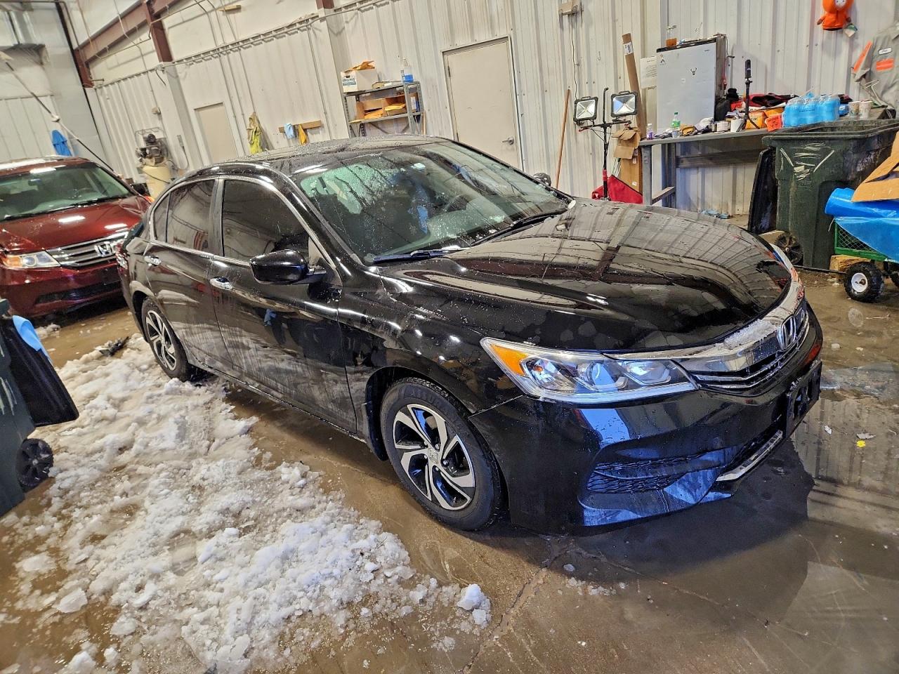 2016 HONDA ACCORD LX photo 4