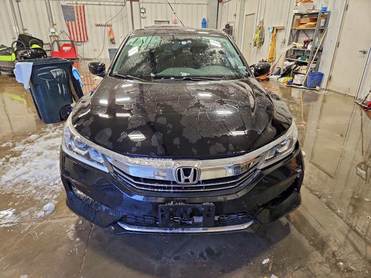 2016 HONDA ACCORD LX photo 5