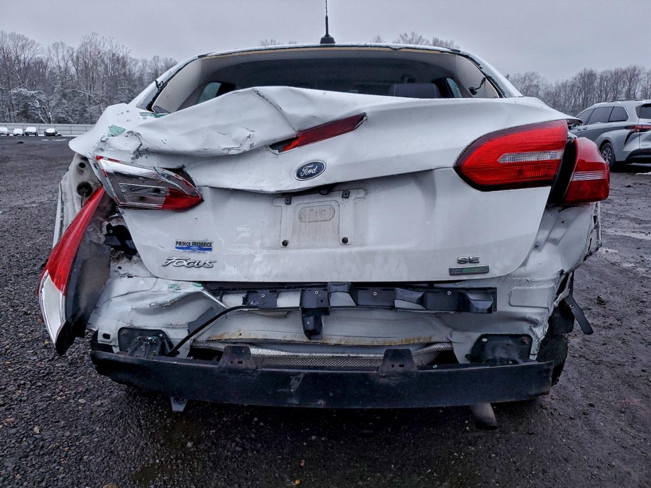 2018 FORD FOCUS SE photo 21