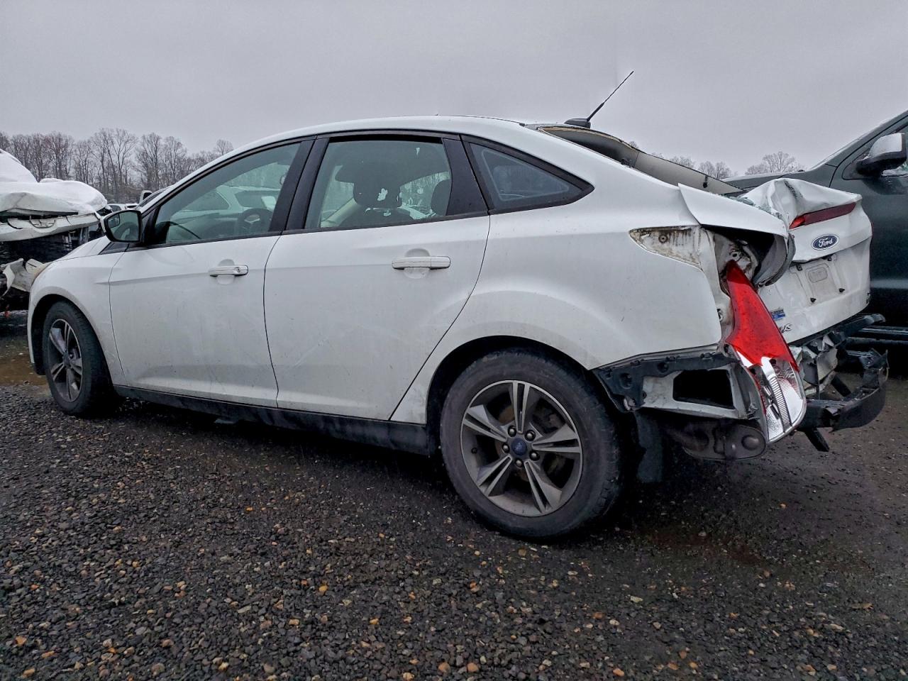 2018 FORD FOCUS SE photo 5