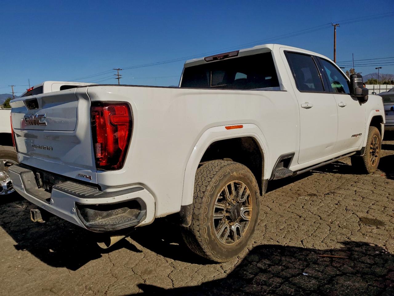 2020 GMC SIERRA K2500 AT4 photo 7
