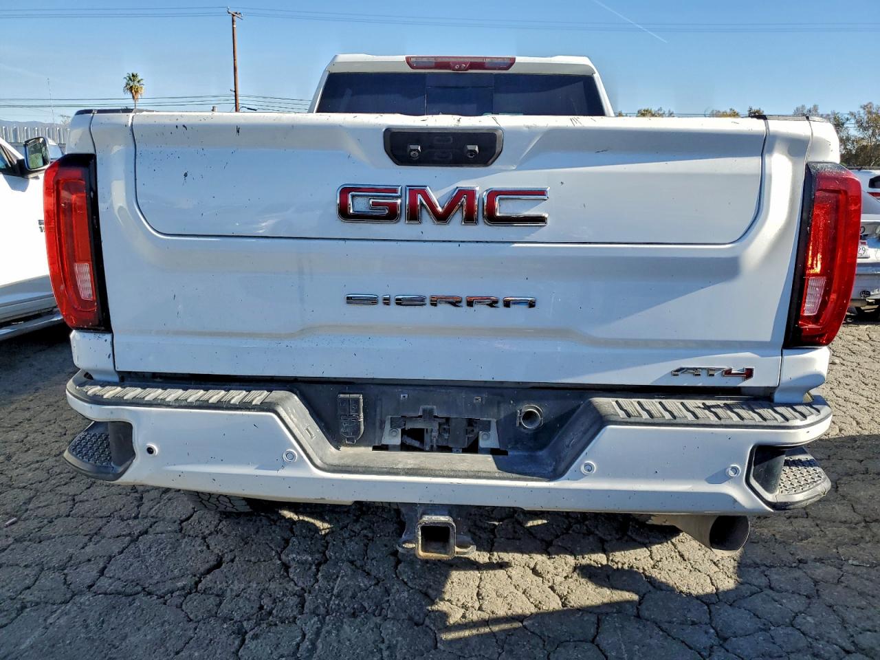 2020 GMC SIERRA K2500 AT4 photo 16