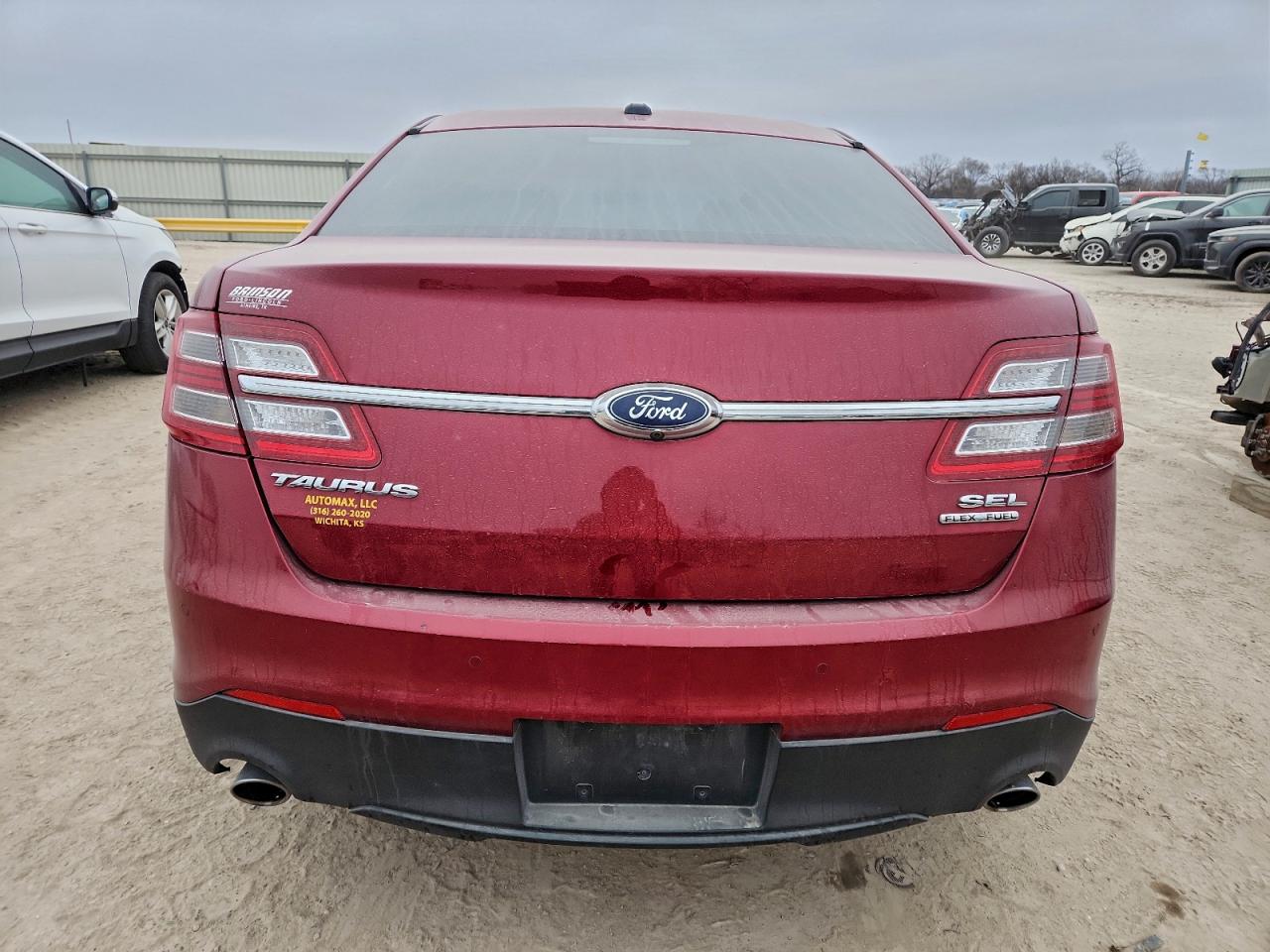 2016 FORD TAURUS SEL photo 16