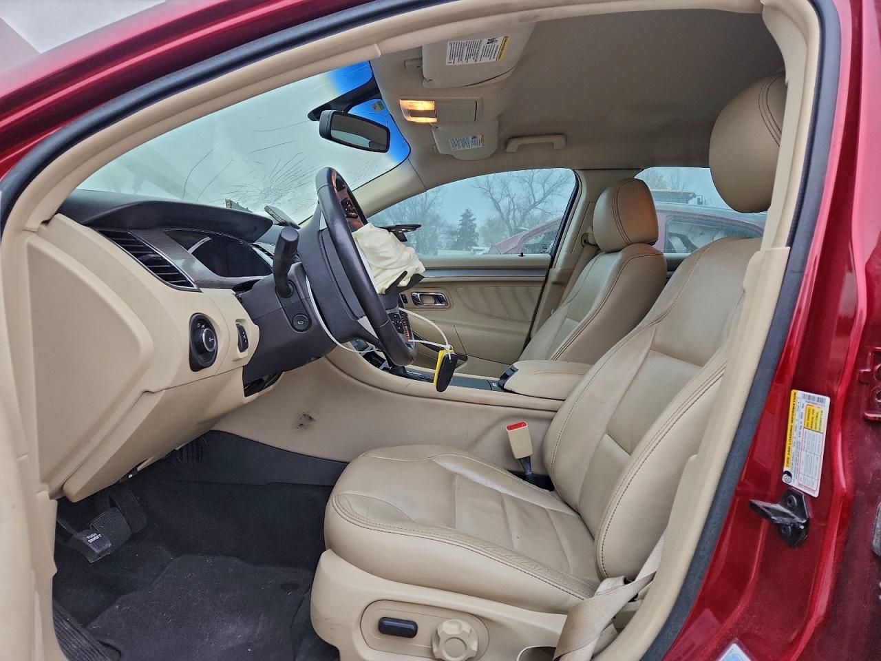 2016 FORD TAURUS SEL photo 19