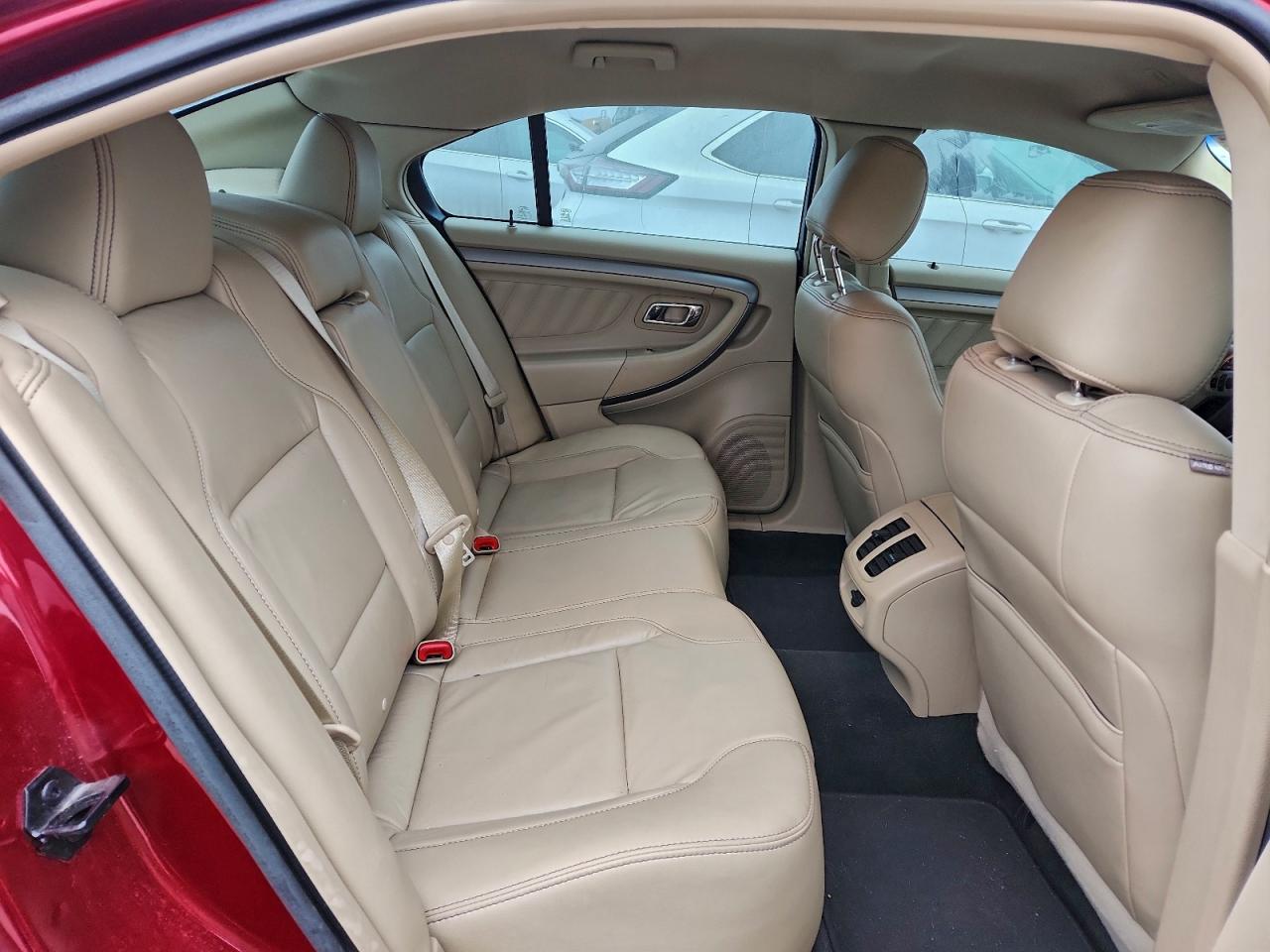 2016 FORD TAURUS SEL photo 28