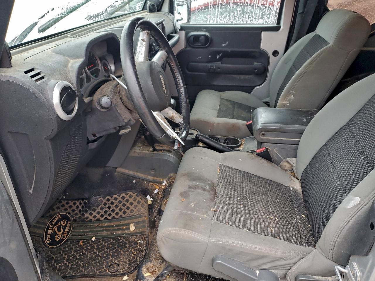 2010 JEEP WRANGLER SAHARA photo 7