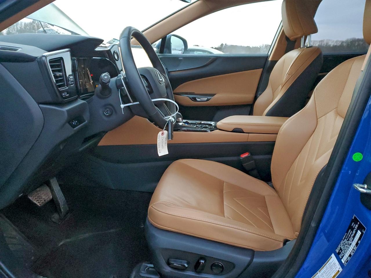 2025 LEXUS NX 450H LUXURY photo 13