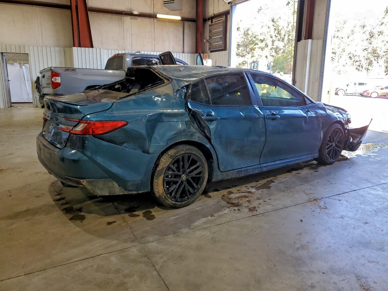 2025 TOYOTA CAMRY XSE photo 9