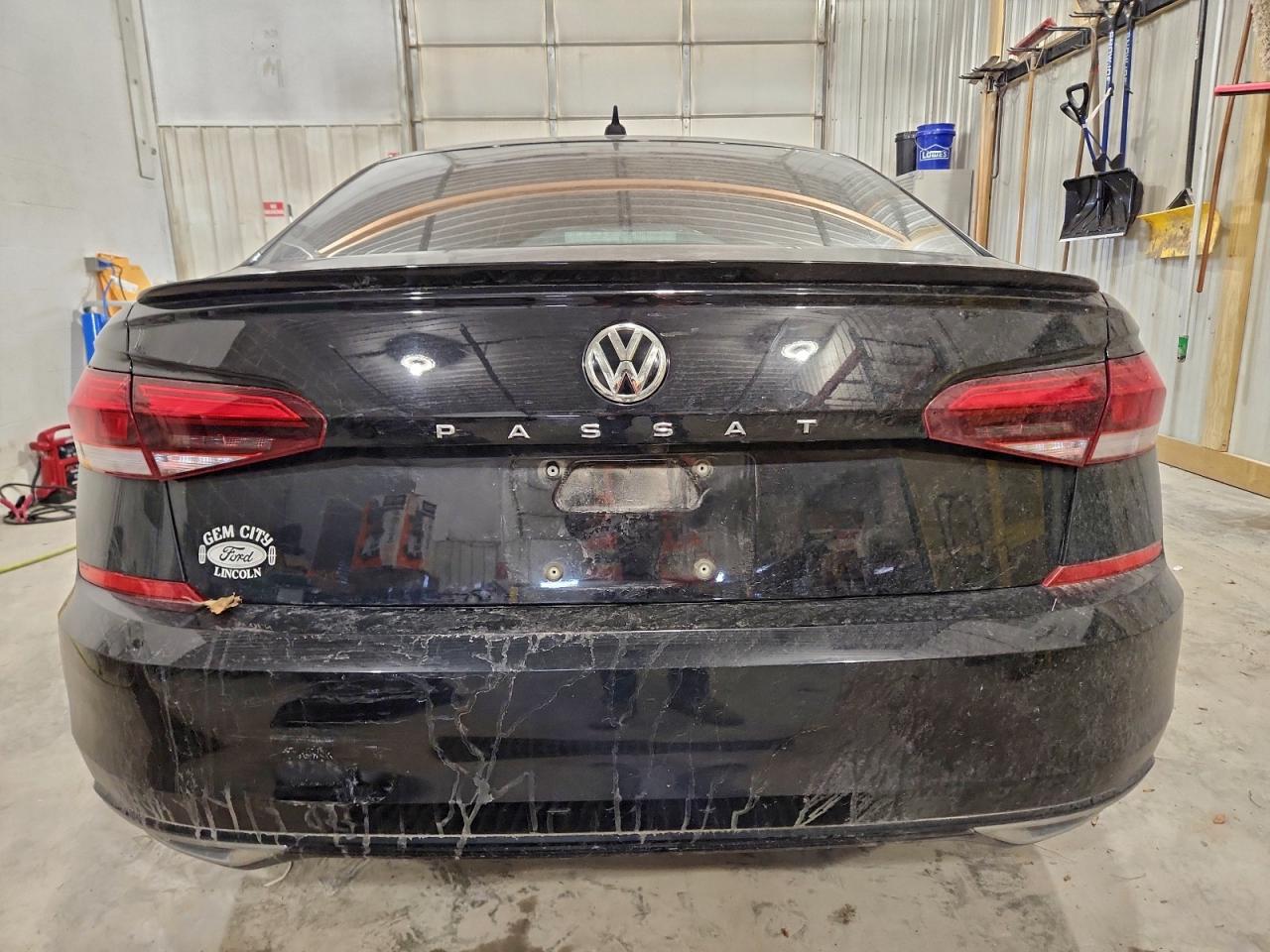 2021 VOLKSWAGEN PASSAT R-LINE photo 6