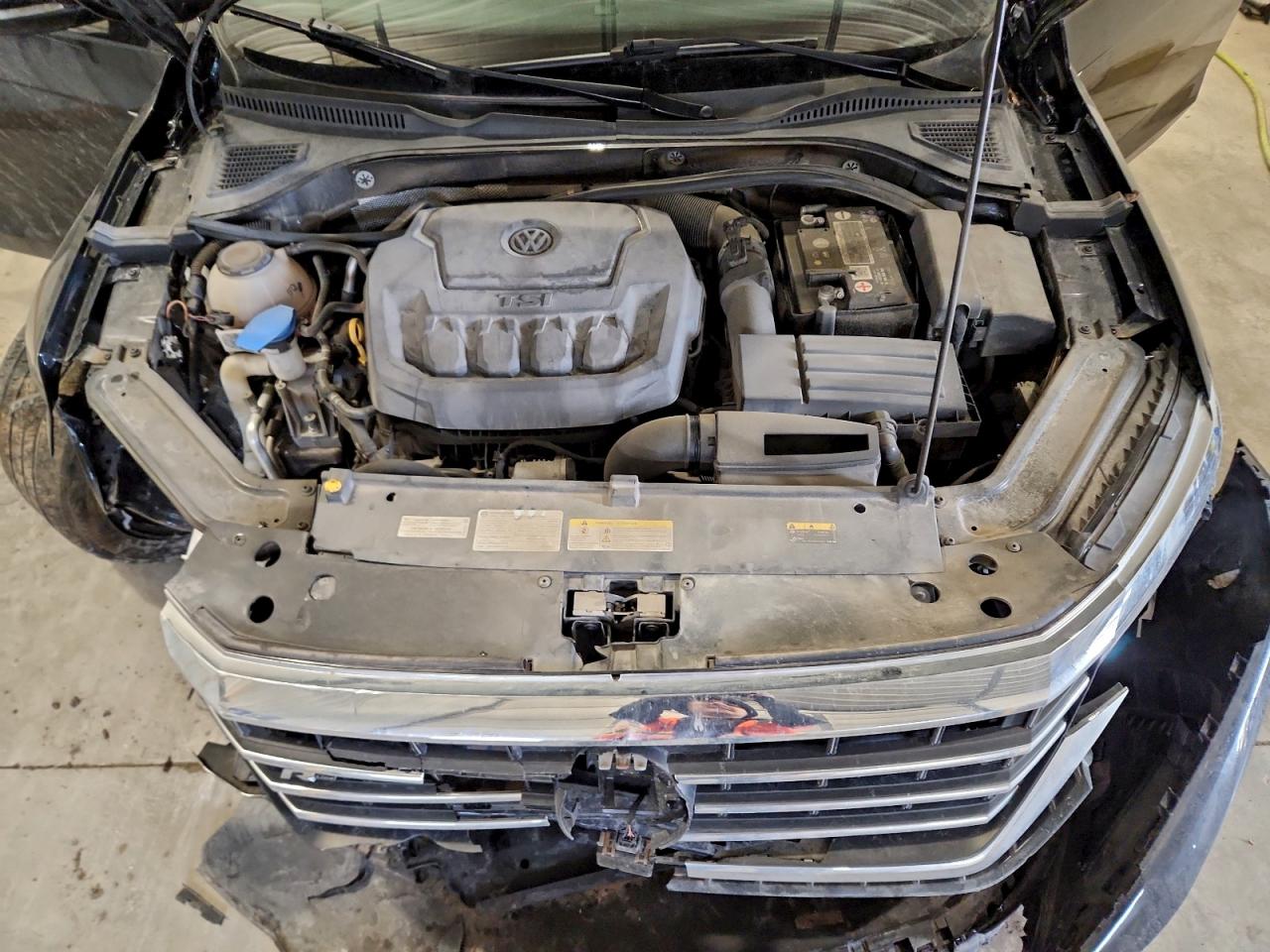 2021 VOLKSWAGEN PASSAT R-LINE photo 11