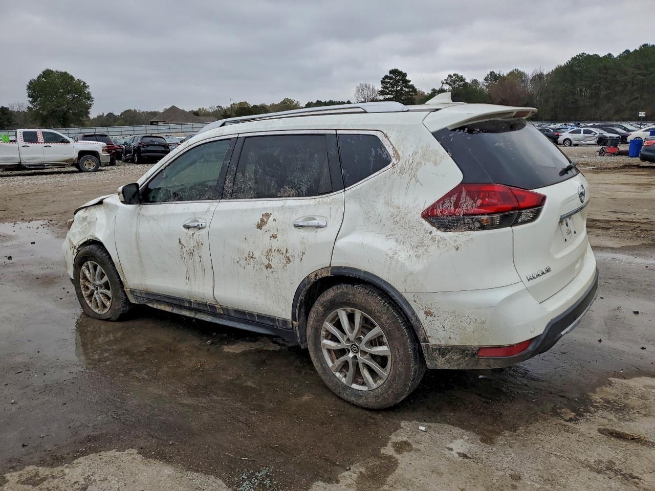 2019 NISSAN ROGUE S photo 3