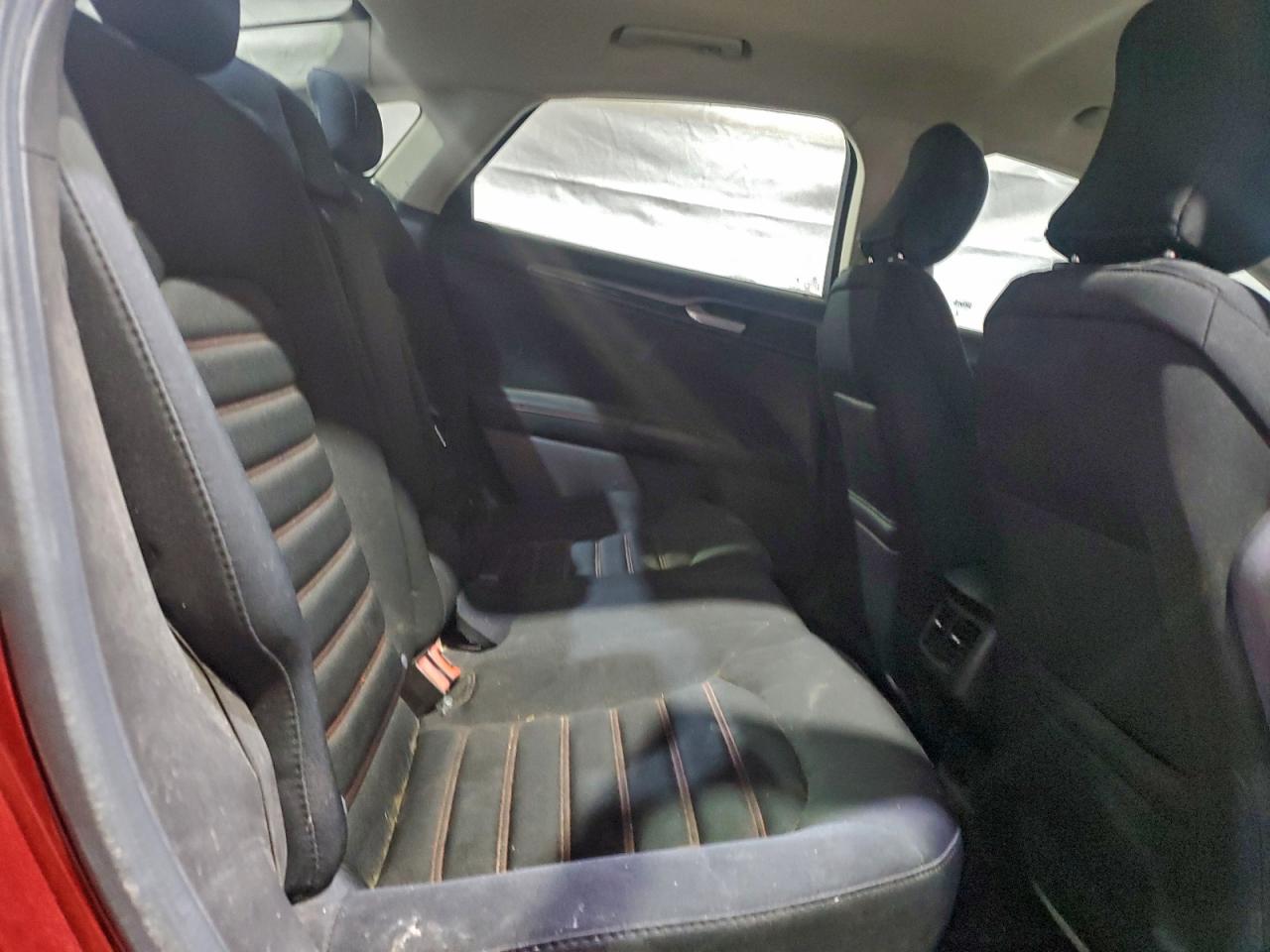 2016 FORD FUSION SE photo 28