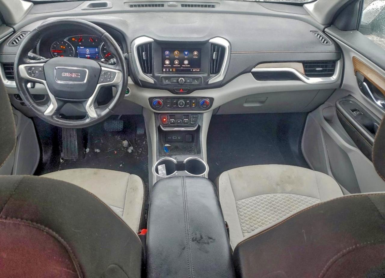 2020 GMC TERRAIN SLE photo 8