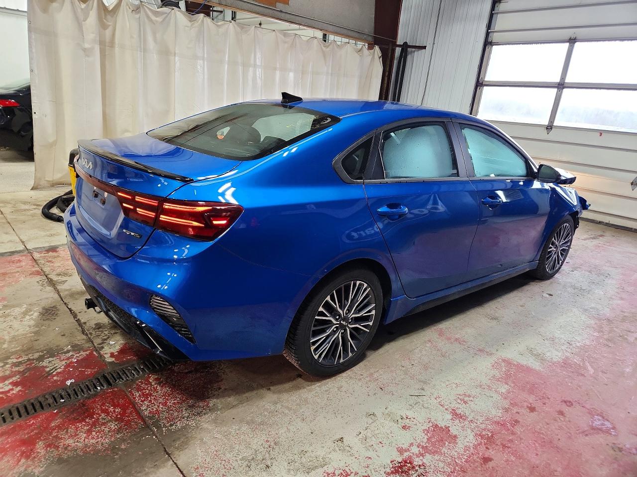 2024 KIA FORTE GT LINE photo 5