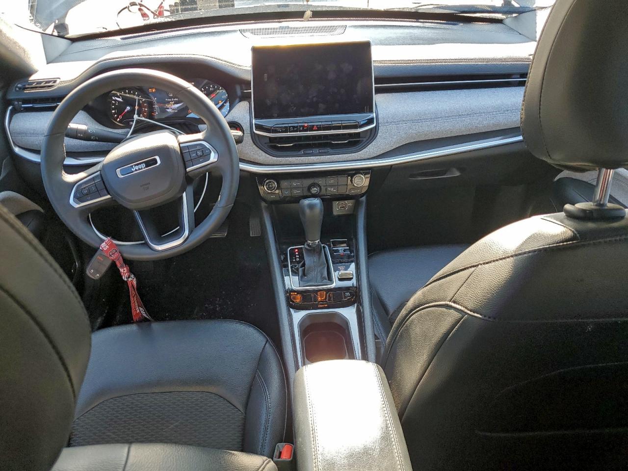 2024 JEEP COMPASS LATITUDE photo 8