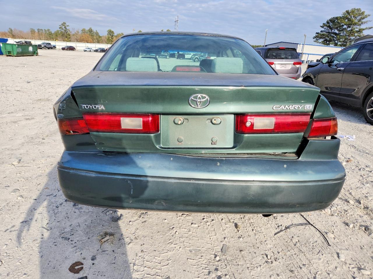 1999 TOYOTA CAMRY LE photo 11