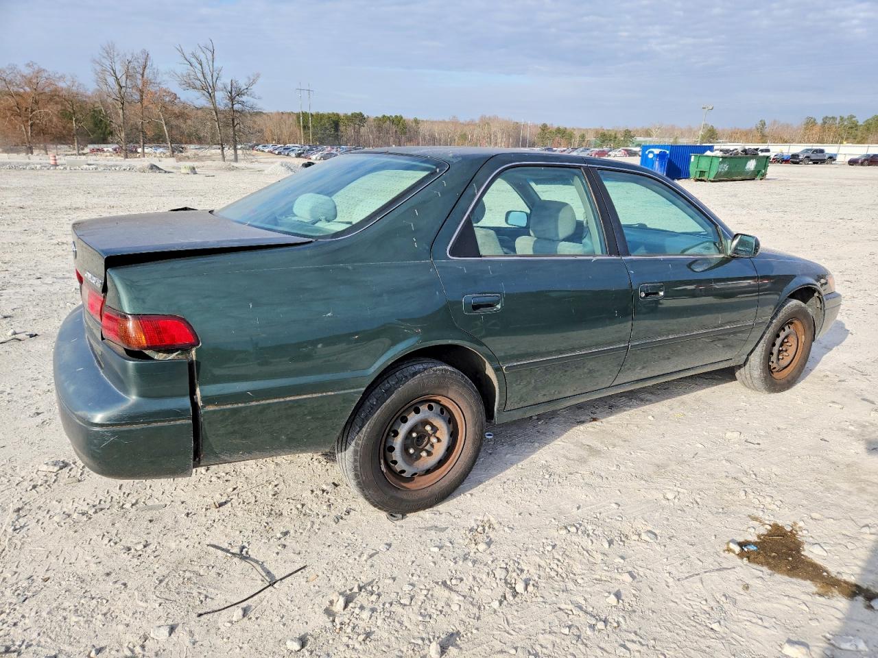 1999 TOYOTA CAMRY LE photo 5