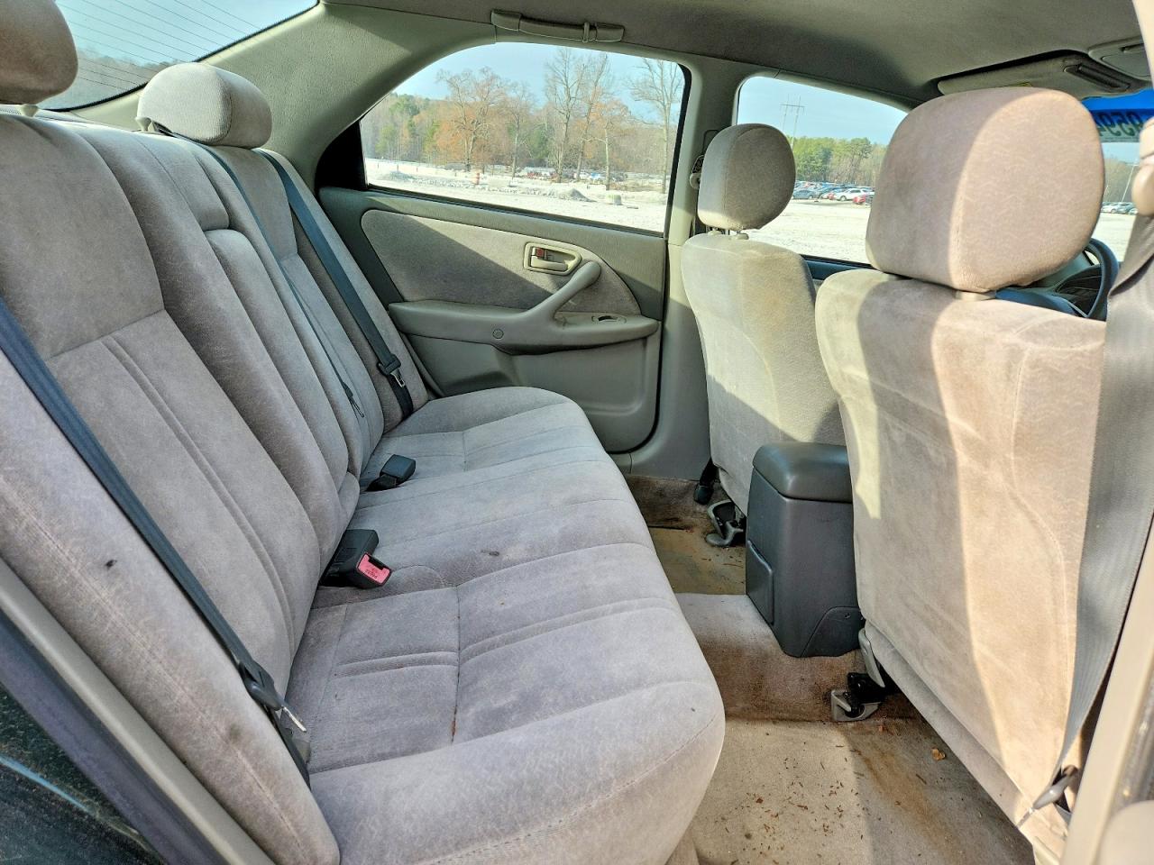 1999 TOYOTA CAMRY LE photo 19