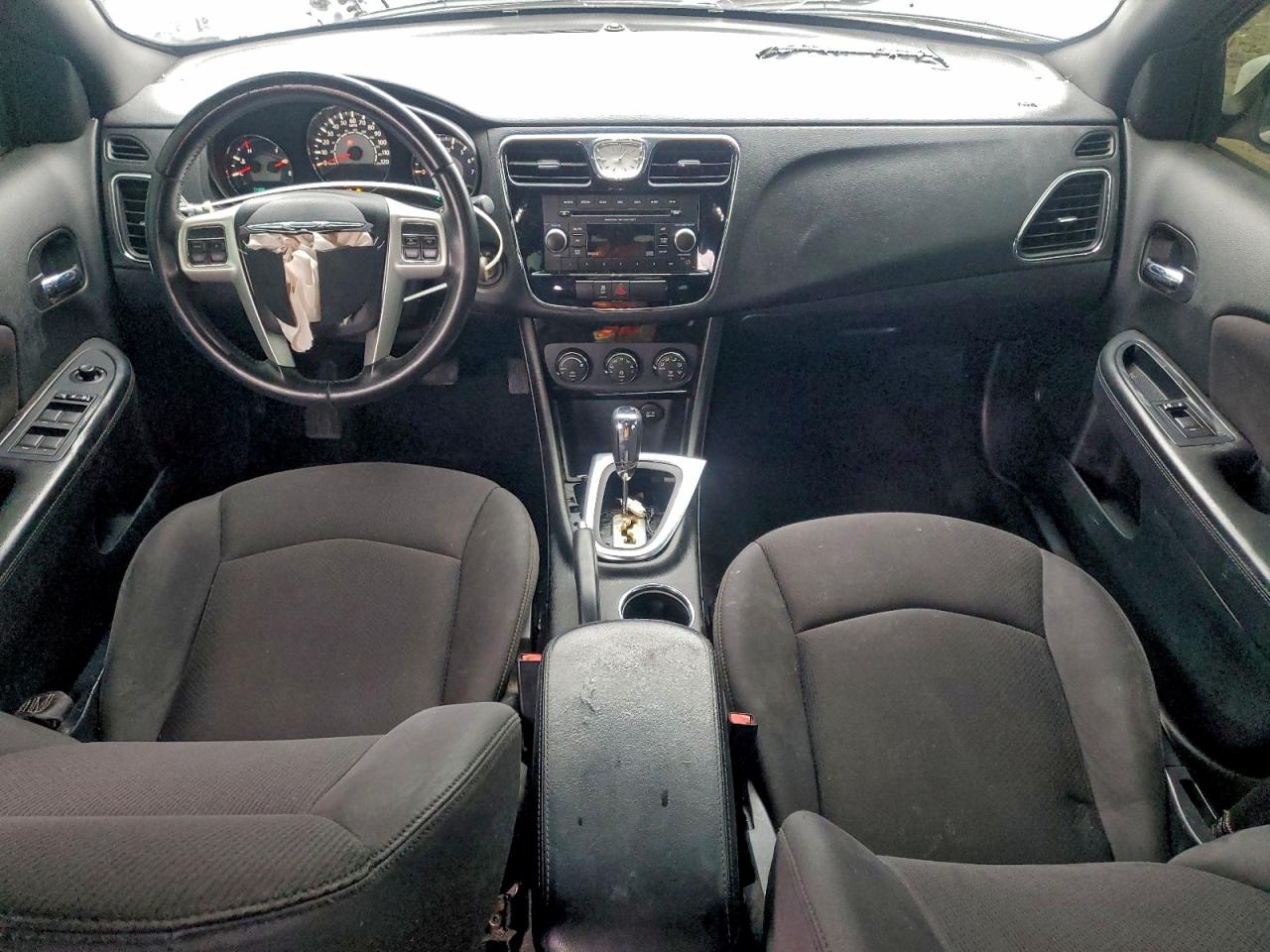 2013 CHRYSLER 200 TOURING photo 22