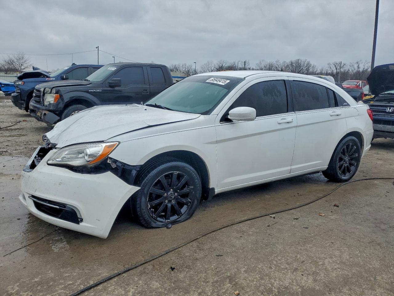 2013 CHRYSLER 200