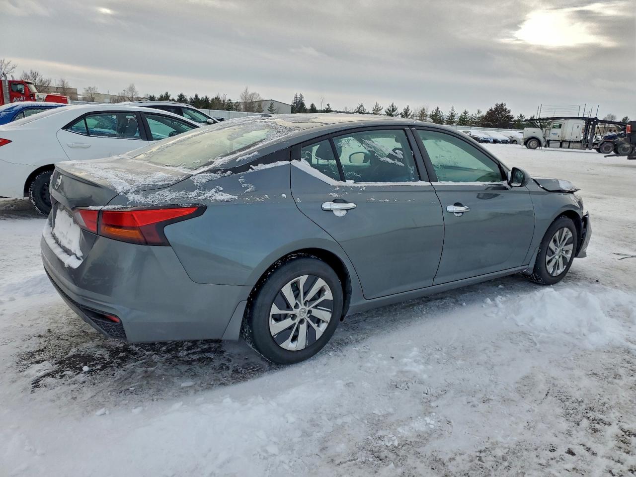 2019 NISSAN ALTIMA S photo 3