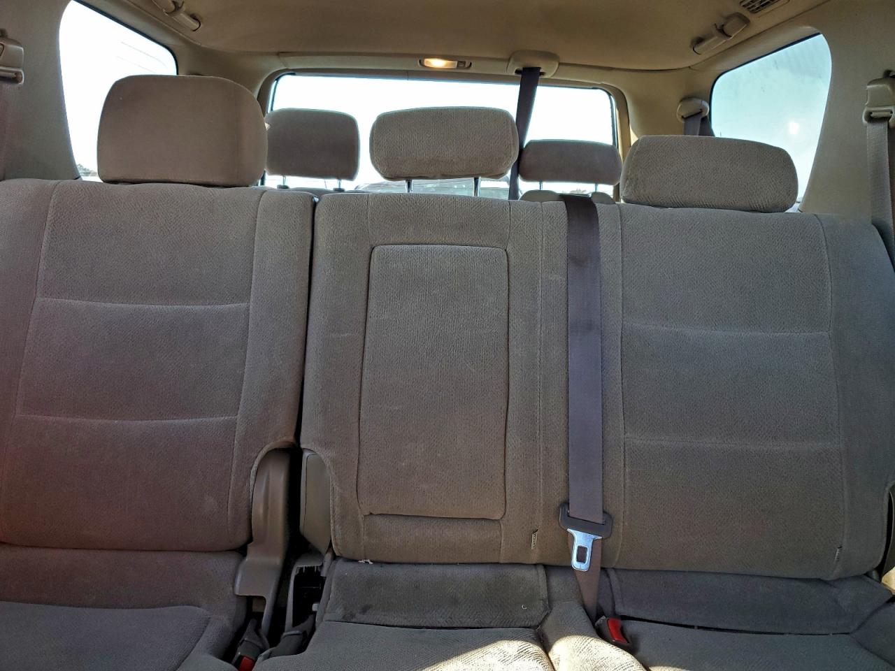 2001 TOYOTA SEQUOIA SR5 photo 10