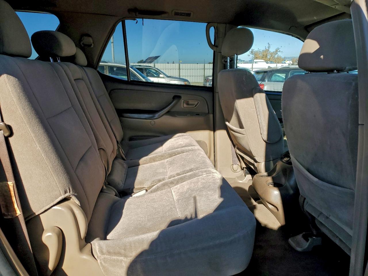 2001 TOYOTA SEQUOIA SR5 photo 11