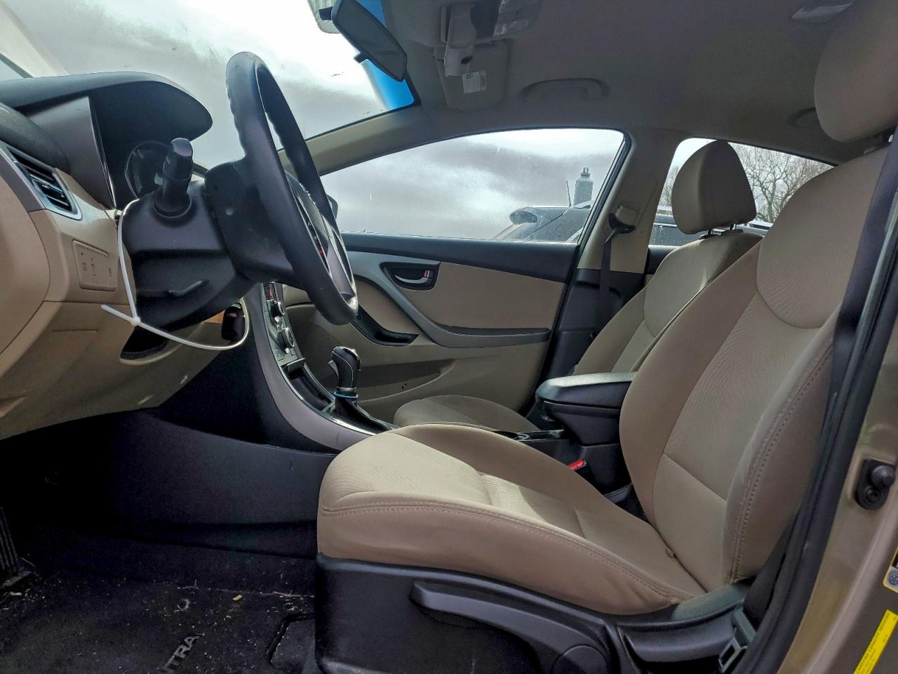 2014 HYUNDAI ELANTRA SE photo 19