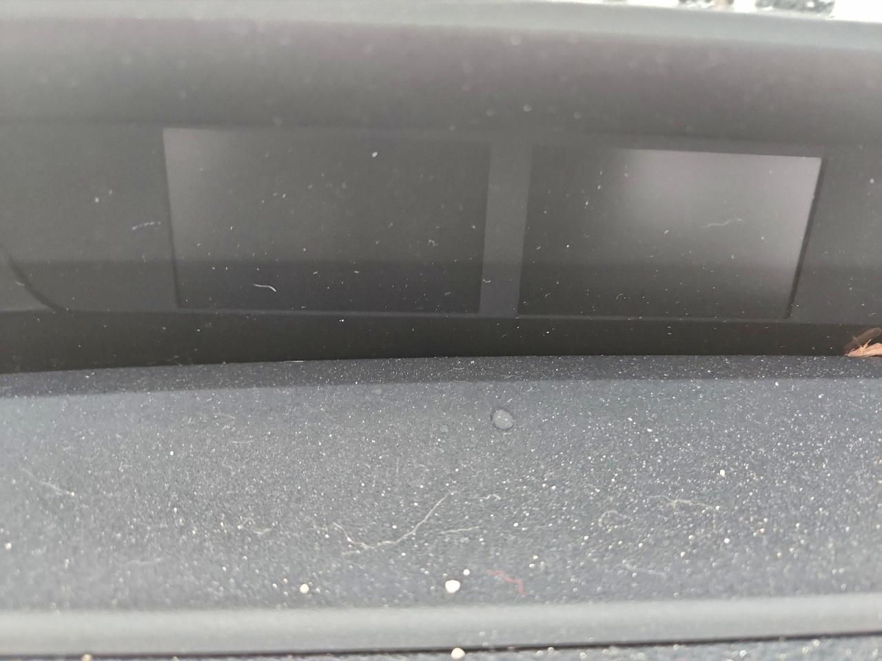 2016 TOYOTA PRIUS photo 9