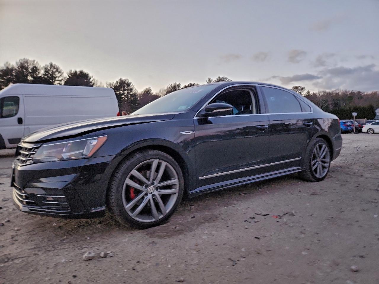 2017 VOLKSWAGEN PASSAT