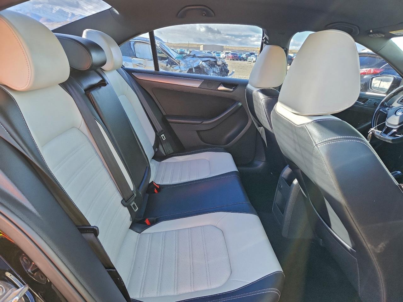 2016 VOLKSWAGEN JETTA SPORT photo 19