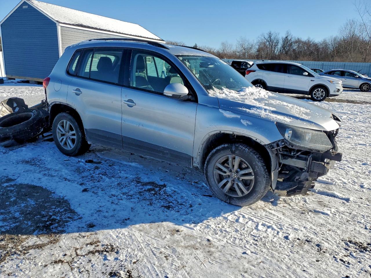 2016 VOLKSWAGEN TIGUAN S photo 4