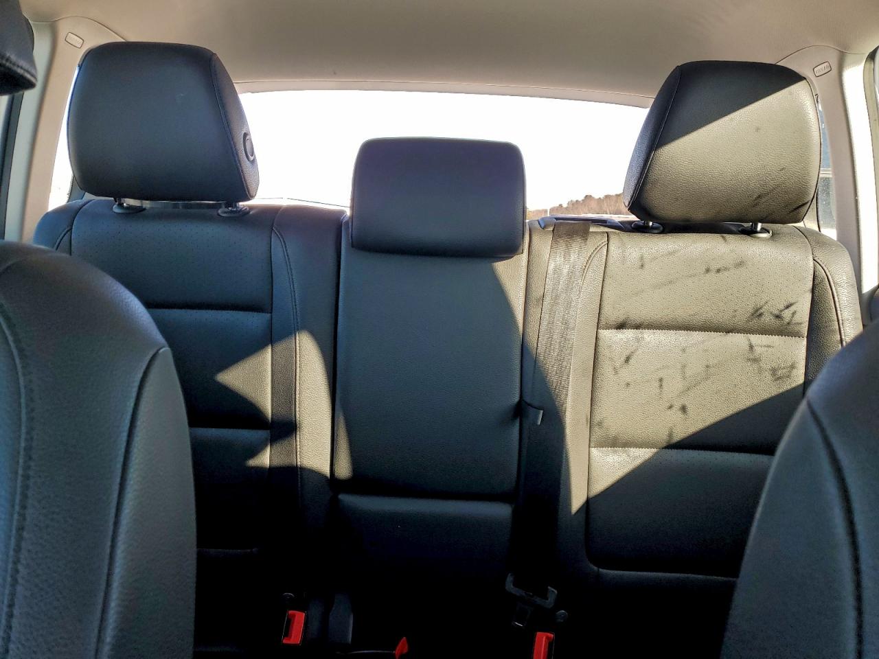 2016 VOLKSWAGEN TIGUAN S photo 10
