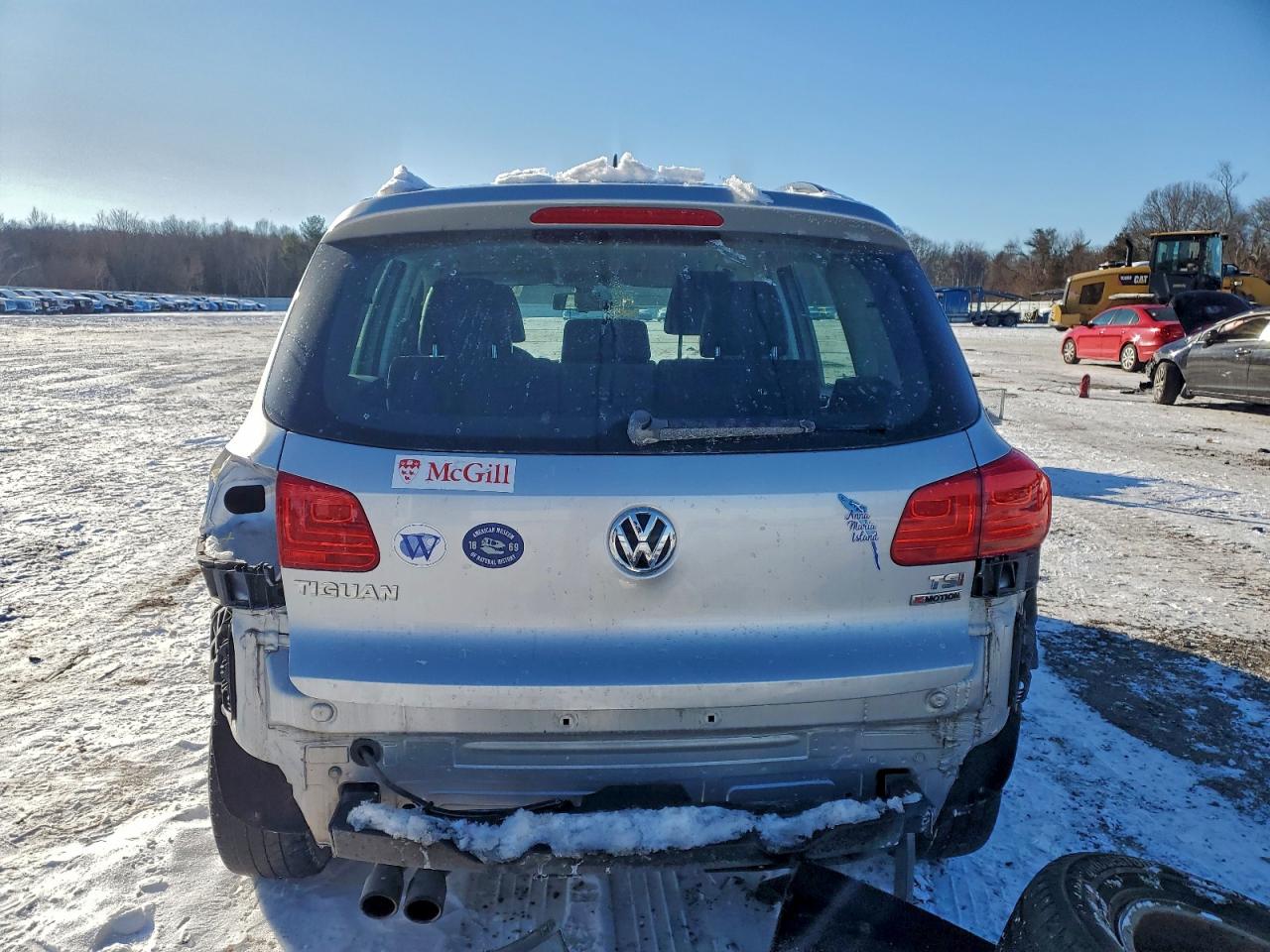 2016 VOLKSWAGEN TIGUAN S photo 6