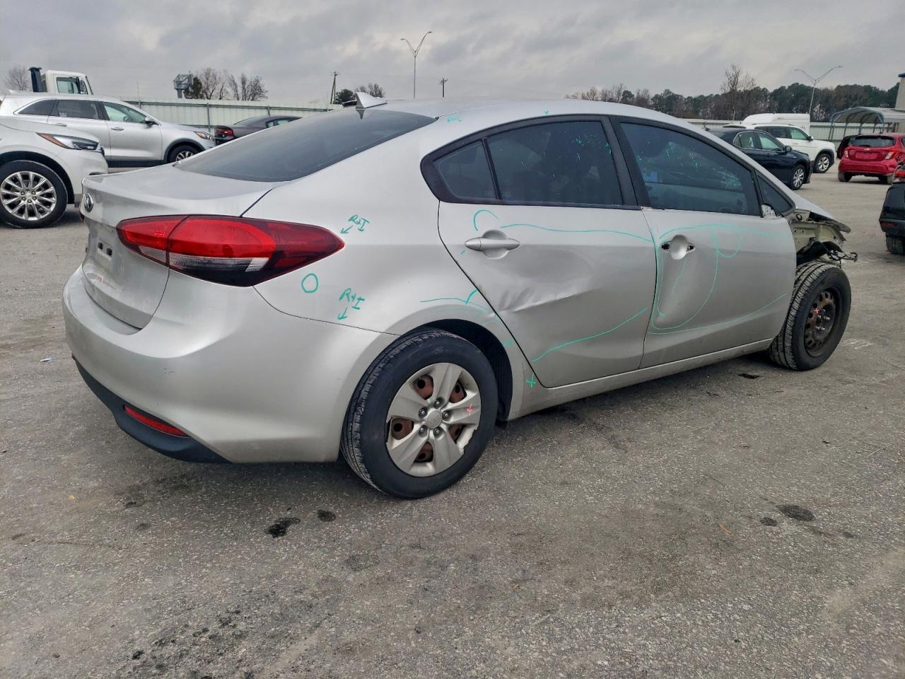 2018 KIA FORTE LX photo 5