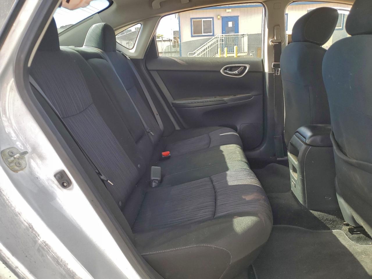2019 NISSAN SENTRA S photo 19