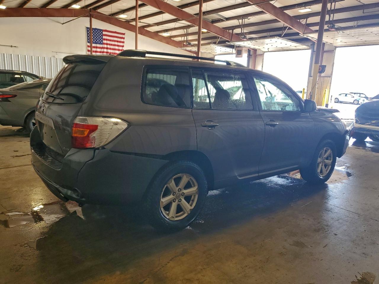 2010 TOYOTA HIGHLANDER BASE photo 5
