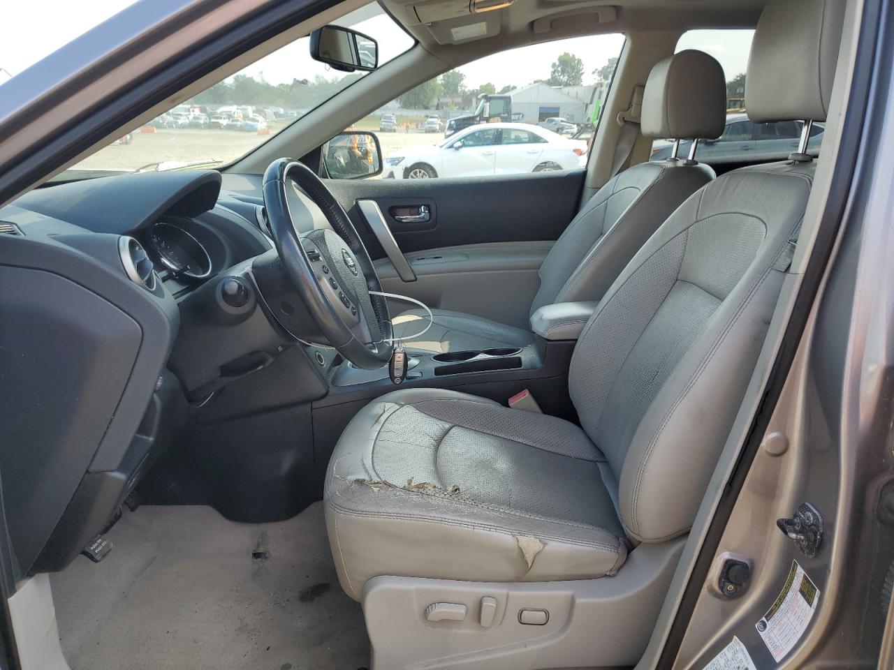 2011 NISSAN ROGUE S photo 7