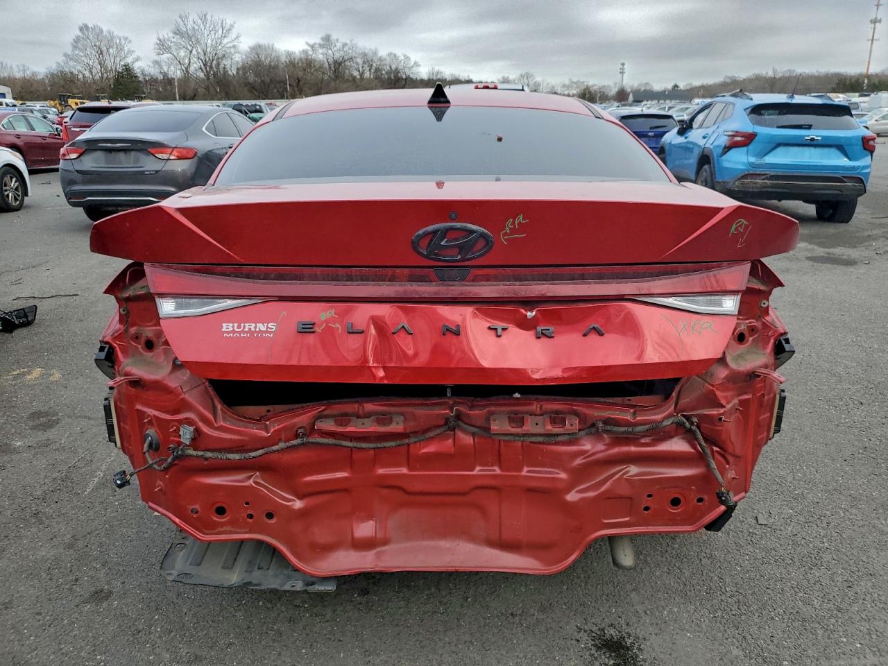 2021 HYUNDAI ELANTRA SEL photo 6
