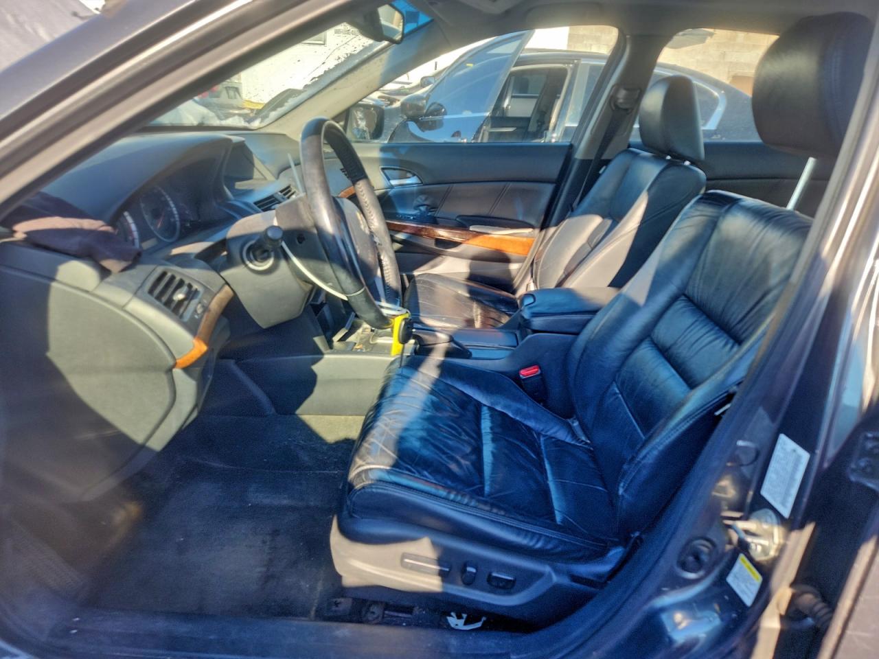 2011 HONDA ACCORD EXL photo 7