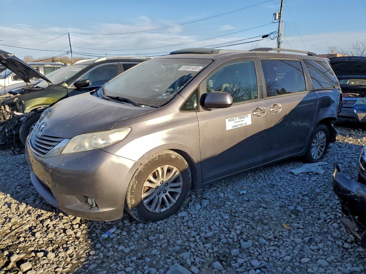 2014 TOYOTA SIENNA